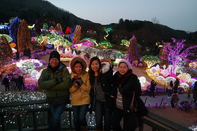 Private day tour Korea(Seoul trip) with Professional Photographer - What the $390 group fee really covers