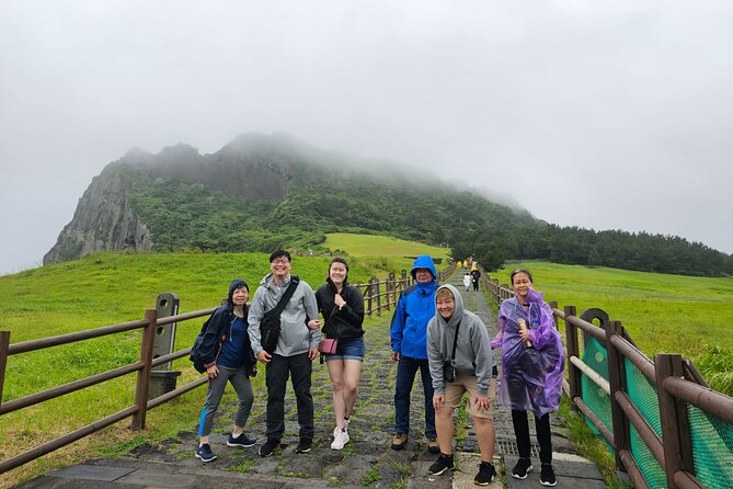 Private Day tour on the fantasy island for CRUISE customers - Meeting the haenyeo women of Jeju