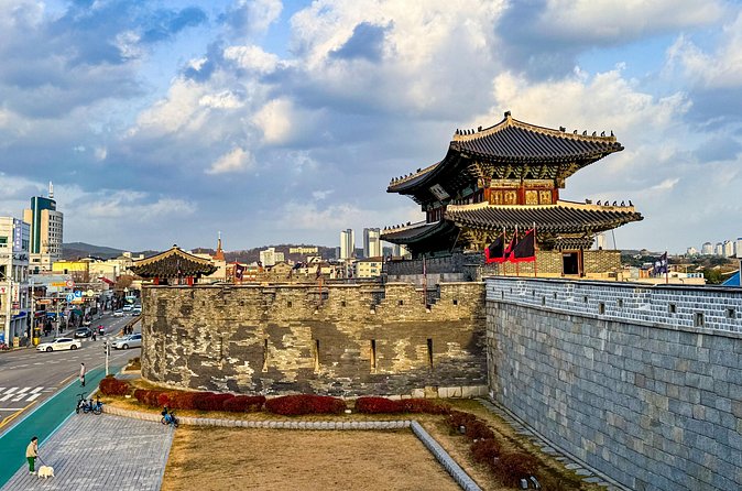 Private Day Trip to Korean Folk Village and Hwaseong Fortress - Yeonmudae: a fortress with a military purpose