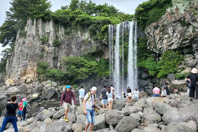 Private Half Day South and West Tour in Jeju Island - Yongmeori Coast beneath Sanbangsan Mountain