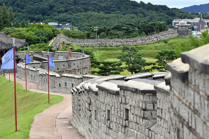 Private Korean Folk Village, Suwon Starfield Libarary&Hwaseong - Why this day trip works beyond Seoul
