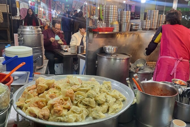 Private Seoul City Tour Palace, village, temple, market - Gwangjang Market and Seoul street food
