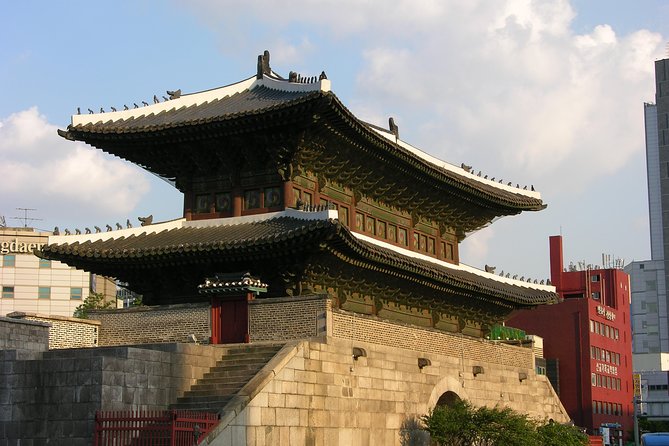 Private Seoul Wall Trekking [Inwangsan, Bugaksan, Naksan Park, N-Seoul Tower] - The fitness question: beautiful does not mean easy