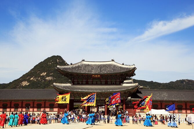 Private tour guide service in Seoul, Korea - Gyeongbokgung Palace and the Joseon royal court