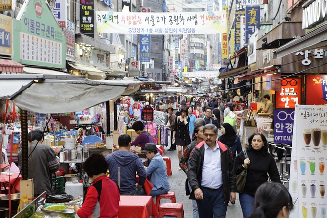Private tour guide service in Seoul, Korea - Insadong for crafts, antiques, and narrow lanes