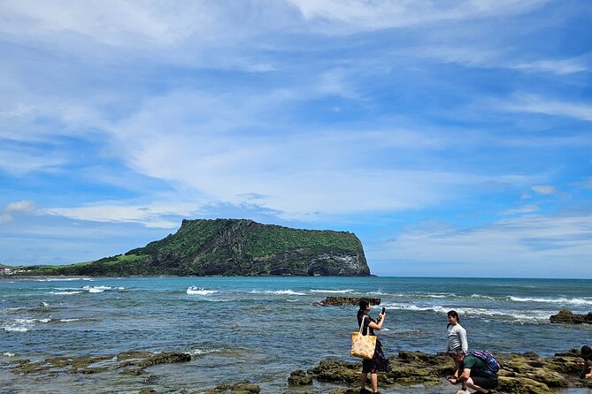 Private Tour in Jeju Island All Inclusive with Lunch - Seongsan Ilchulbong, Jeju’s volcanic crown