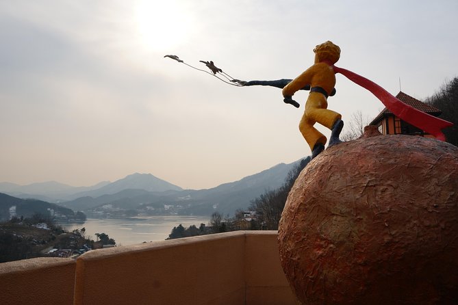 Private Tour: Nami Island& (Alpaca World 'or' Morning Calm)&Lunch - Choosing Alpaca World for a family day