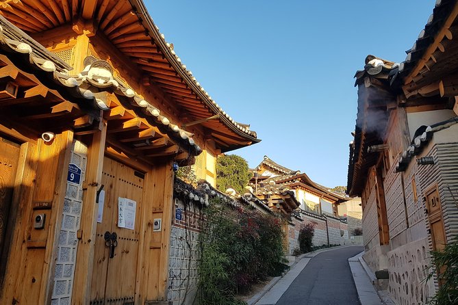 (Private tour) Seoul highlights; Gangnam and beyond Tour - Gyeongbokgung Palace, the right place to begin