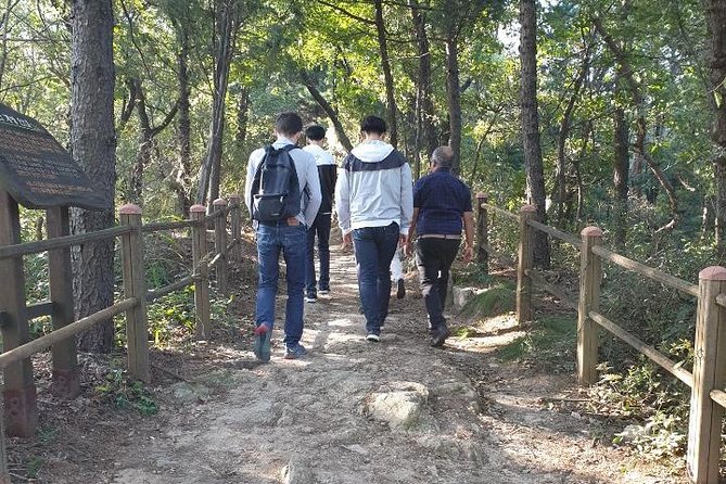 Private Tour: Talk show with N.K. Defector and Short Hiking - What the $180 Price Covers