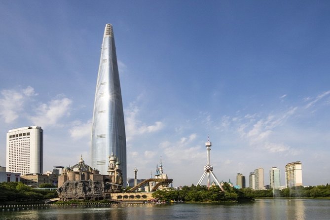 Private Tour to Lotte Tower, Aquarium and Lotte world Theme park - Seoul Sky from floors 117 to 123