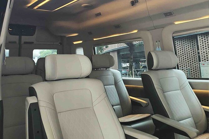 Private Transfer Incheon Airport <-> Seoul Korea - The ride into Seoul in a private van