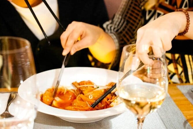 Secret Cooking Class in Seoul by Secret Food Tours - Finding the cooking room near Gyeongbokgung Palace