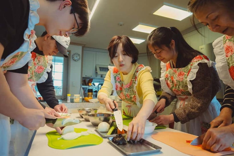 Seoul: Authentic Korean Cooking Class and Market Tour - Timing, Language, and Cancellation Details