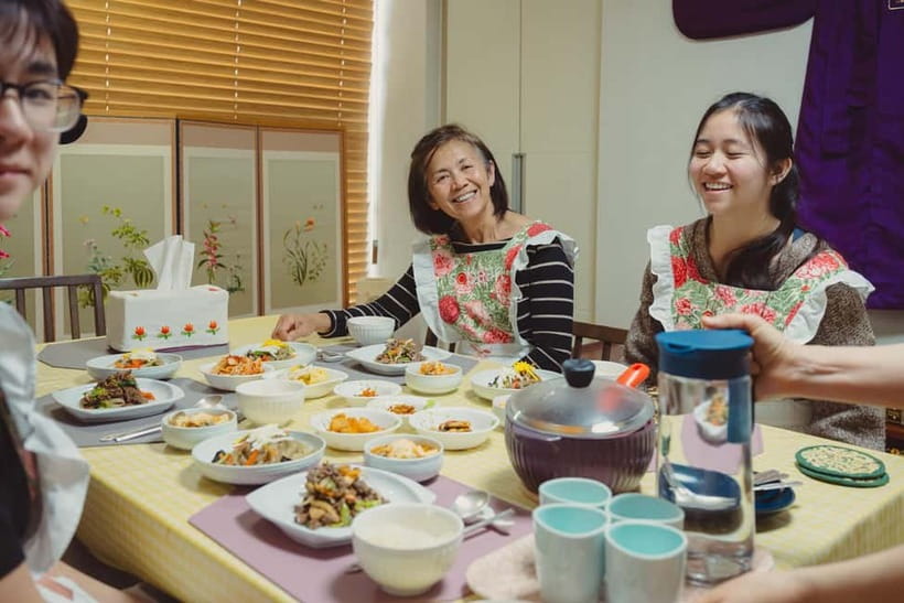 Seoul: Authentic Korean Cooking Class and Market Tour - A Homemade Lunch With Family Context