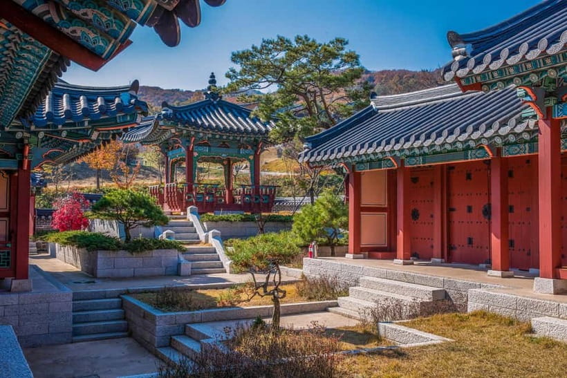 Seoul: BTS K-Pop Star Footsteps Journey ARMY Fan Day Tour - Jumunjin Beach and the famous BTS bus stop
