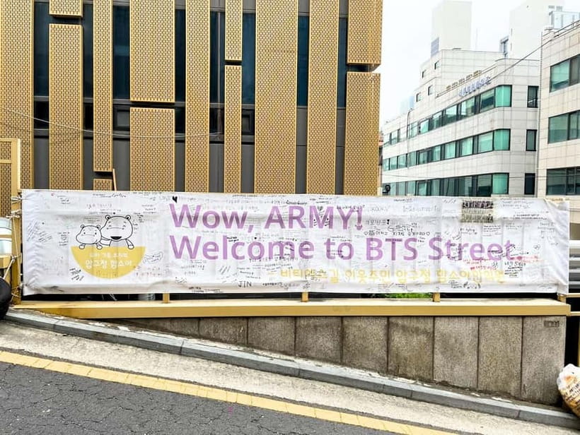 Seoul: BTS K-Pop Star Footsteps Journey ARMY Fan Day Tour - Yongin Daejanggeum Park and SUGA’s Daechwita setting