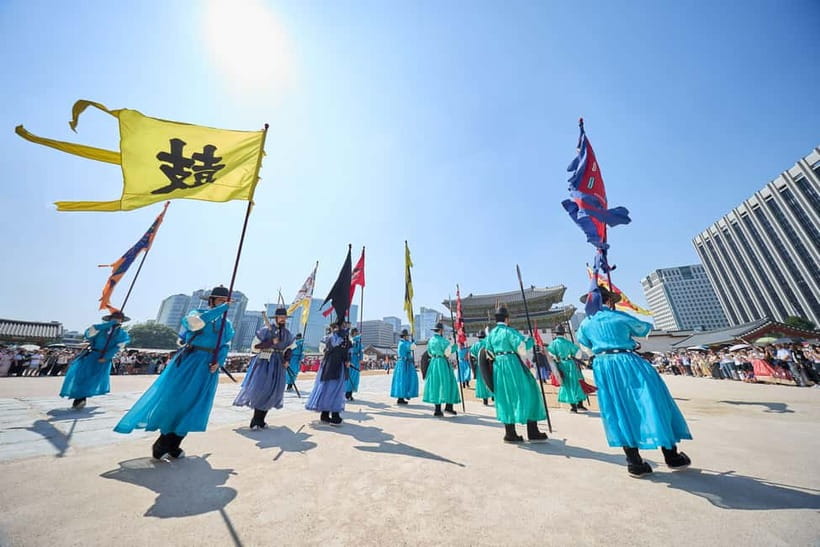 Seoul: Bukchon Village, Gyeongbokgung, Gwangjang Market - Key points to know before booking