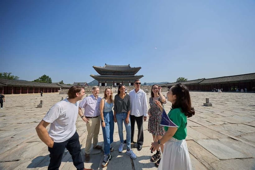 Seoul: Bukchon Village, Gyeongbokgung, Gwangjang Market - Bukchon Hanok Village, rooftops and quiet lanes