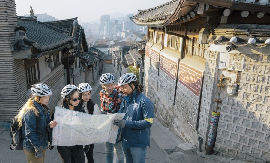 Seoul: City Highlights eBike Tour - Insadong and Jogyesa Temple slow the pace