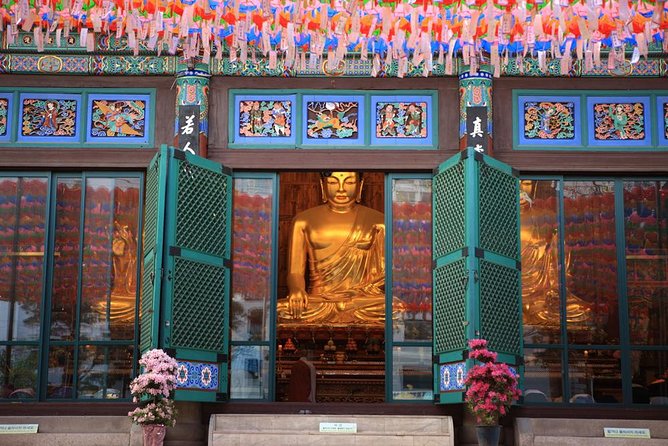 Seoul City Private Full-Day Tour Including Lunch - Walking, vehicles, and group size