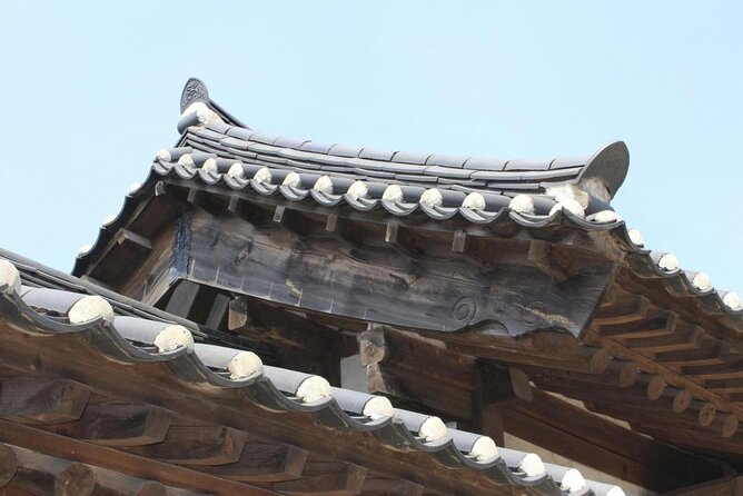 Seoul City Sightseeing Tour Including Gyeongbokgung Palace, N Seoul Tower, and Namsangol Hanok Village - Jogyesa Temple, a quiet start among city streets