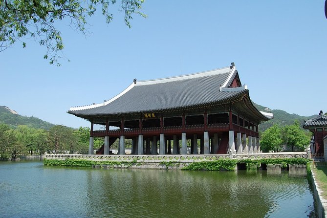 Seoul City Sightseeing Tour Including Gyeongbokgung Palace, N Seoul Tower, and Namsangol Hanok Village - National Folk Museum: daily life beyond the palace