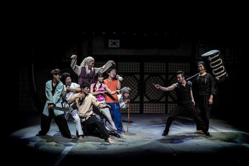 Seoul: Comic Martial Arts Performance JUMP Show Ticket - The opening dance sets the pace