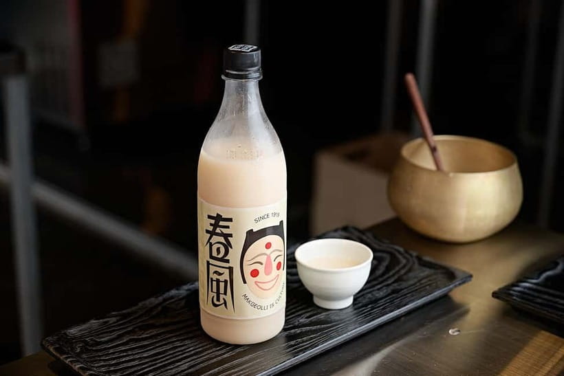Seoul: Craft Makgeolli Brewery Tour & Tasting Experience - Entering Chunpoong Brewery in Seoul