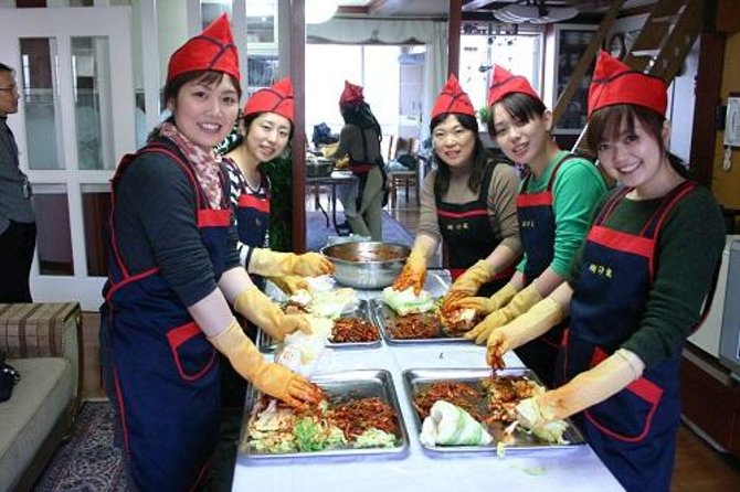 Seoul Cultural Tour - Kimchi Making, Gyeongbok palace with Hanbok - Should You Book This Seoul Cultural Tour?