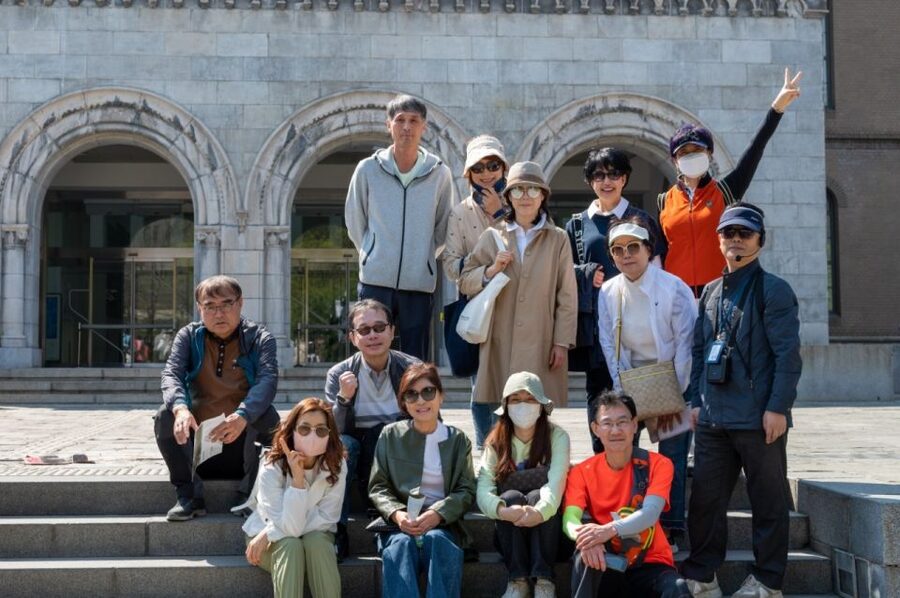 Seoul: Deoksugung Palace Heritage Walking Tour - Donuimun Museum Village and Seoul’s everyday buildings