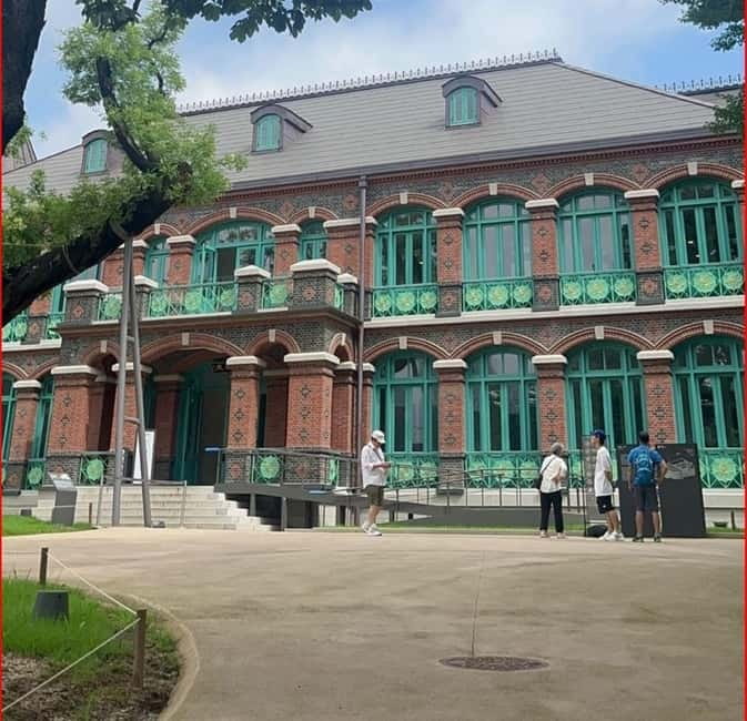 Seoul: Deoksugung Palace Heritage Walking Tour - Gwanghwamun Square and Korea’s government corridor