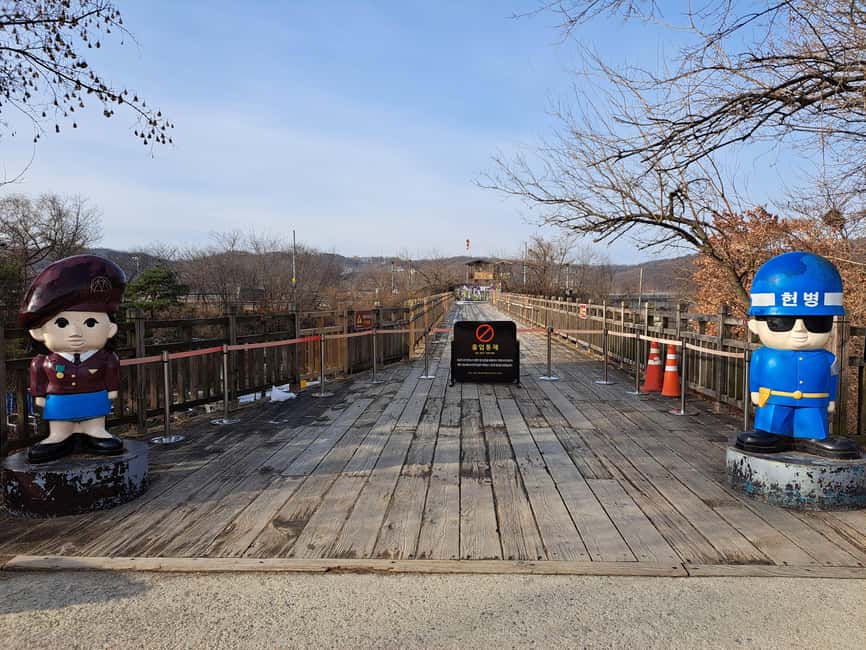 Seoul: DMZ Guided Tour with Suspension Bridge and Gondola - Dorasan Station and the hope of reunification