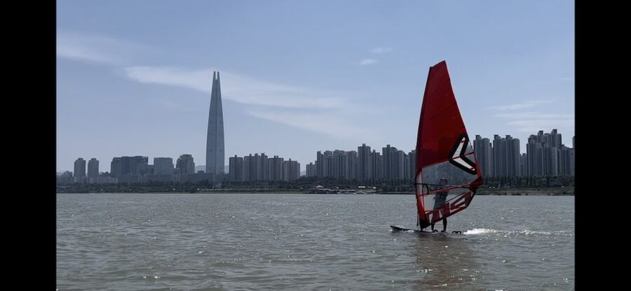Seoul : Efoil Experience in Han River - Finding Zooty SUP and club No. 25