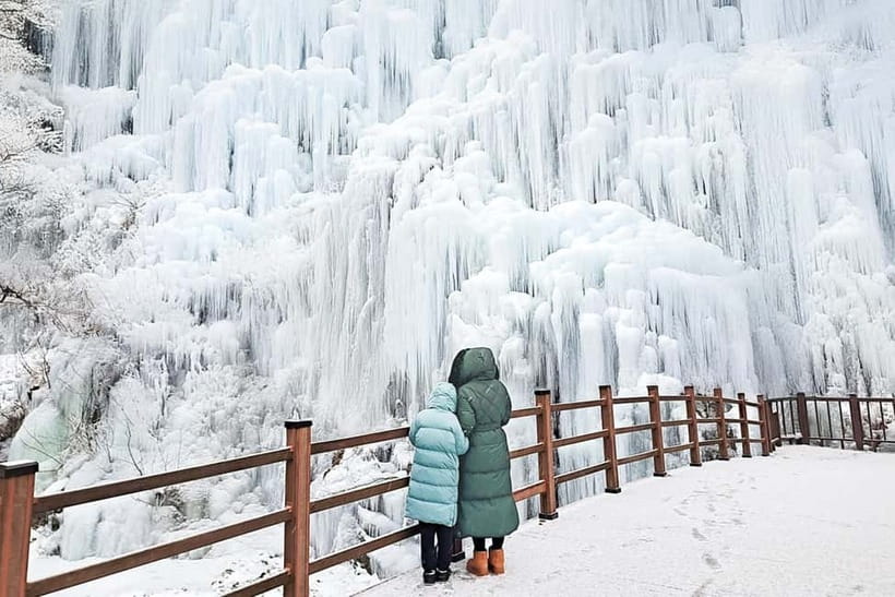 Seoul: Eobi+Nami+Hanbok(+RailBike or Strawberry Options)Tour - Why Eobi Ice Valley is worth the early start