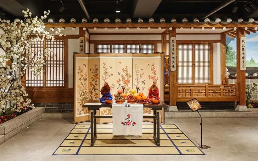 Seoul: Eobi+Nami+Hanbok(+RailBike or Strawberry Options)Tour - How the day feels in practice