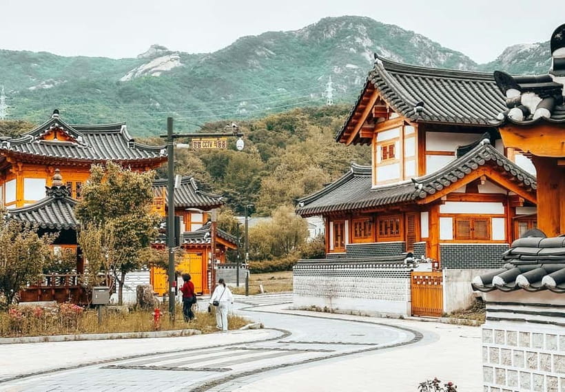 Seoul Full-Day City Tour: Hanok Village, Scenic Routes - Who will enjoy this tour most
