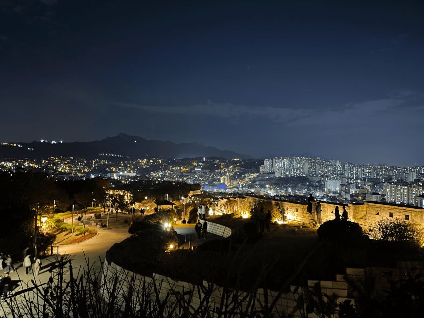 Seoul: Guided City Wall Sunset Hike with Korean Dinner - K-drama spots and photo stops along the wall