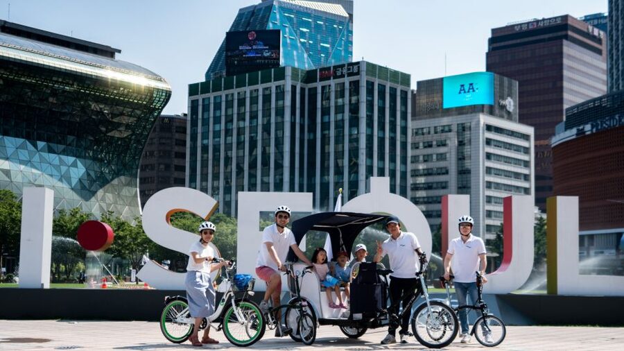 Seoul: Guided Small Group V.I.P Morning Pedicab Tour - Bukchon Hanok Village is the longest photo stop