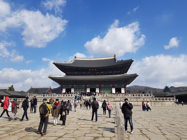 Seoul: Gyeongbok Palace, Bukchon Village, and Gwangjang Tour - Is $32 a good value?