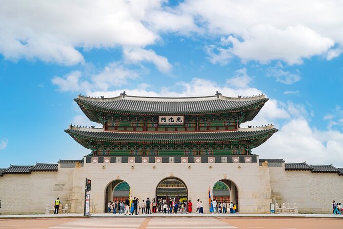 Seoul: Gyeongbokgung Palace Half day Tour - Geunjeongjeon, the Throne Hall