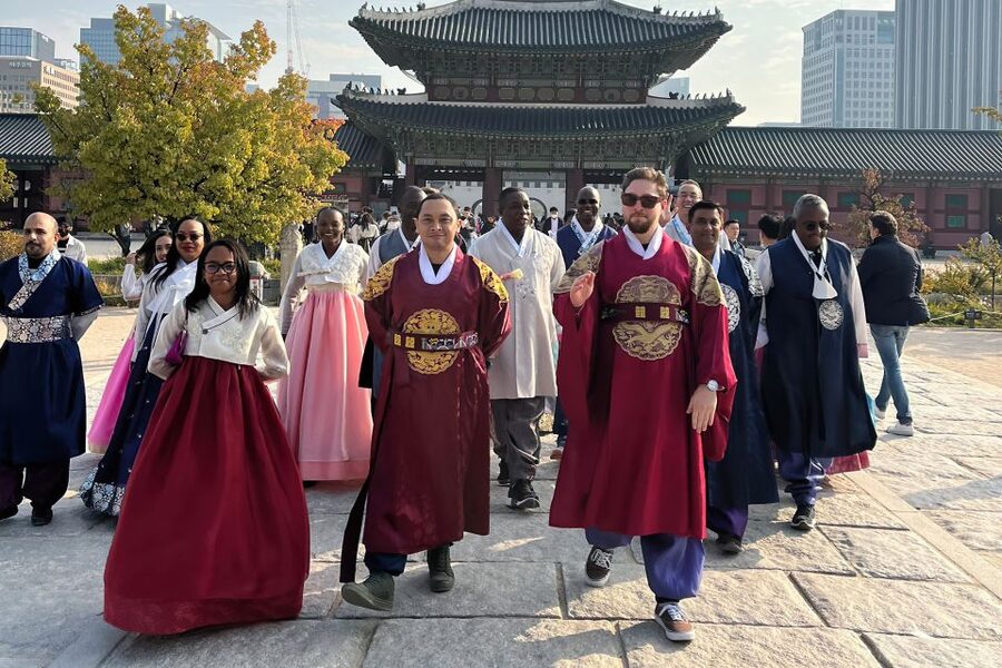 Seoul Half-Day City Highlight, Palace Tour with Hanbok - Why Hanbok makes Gyeongbokgung feel different