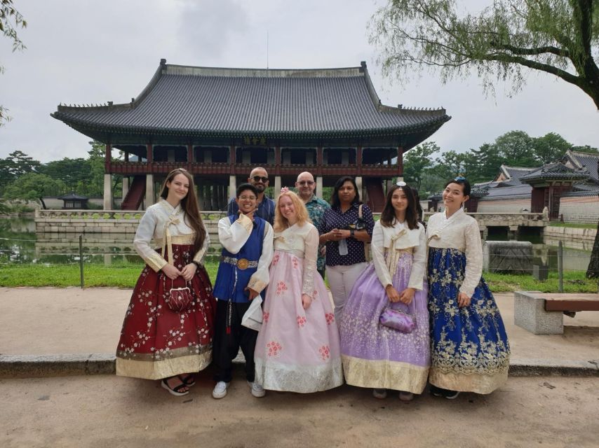 Seoul Half-Day City Highlight, Palace Tour with Hanbok - A seasonal snack and a short rest