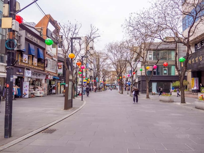 Seoul: Half-Day Insa-dong Walking Gastroventure Tour - What the tour does especially well