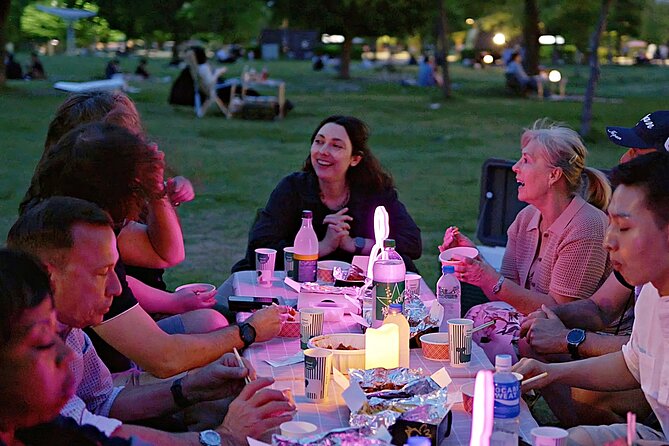 Seoul Han River Night Tour: Picnic, Games & Starlight Cruise - Korean fried chicken beside the Han River