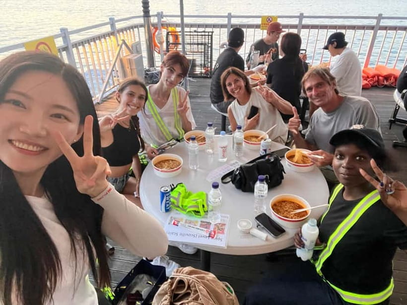 Seoul: Han River Sunset Bike Tour with Rainbow Fountain Show - Banpo Bridge and the Rainbow Fountain
