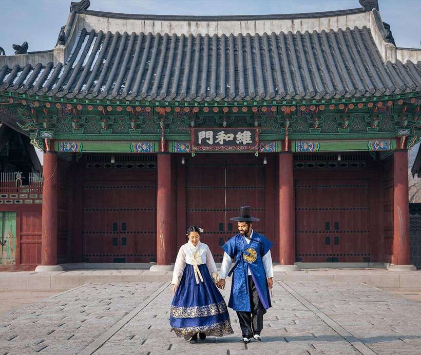Seoul: Hanbok Rental with Gyeongbokgung Palace Entry - What the staff service is like