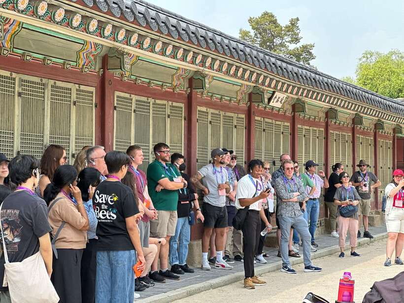 Seoul Highlights: Gyeongbok Palace, Insadong & N Seoul Tower - The National Folk Museum adds everyday life