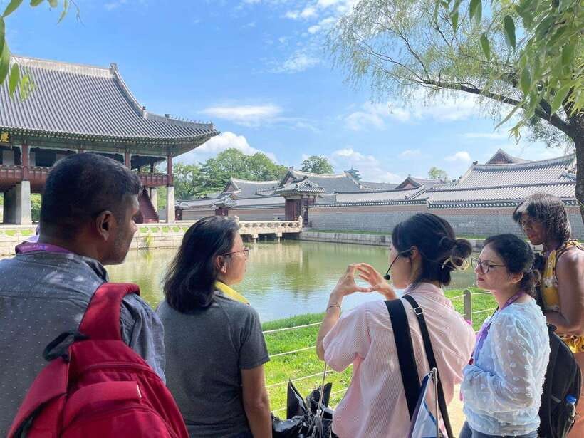 Seoul Highlights: Gyeongbok Palace, Insadong & N Seoul Tower - Insadong gives you time to choose your own Seoul