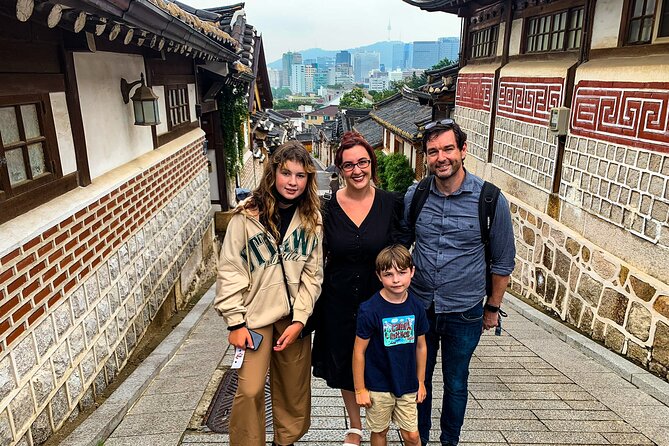 Seoul Highlights & Hidden Gems Tours by Locals: Private + Custom - Gwanghwamun Plaza and Seoul’s modern identity