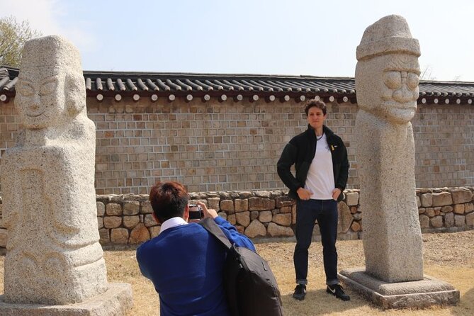 Seoul Highlights & Hidden Gems Tours by Locals: Private + Custom - Insadong, temples, tea houses, and local browsing